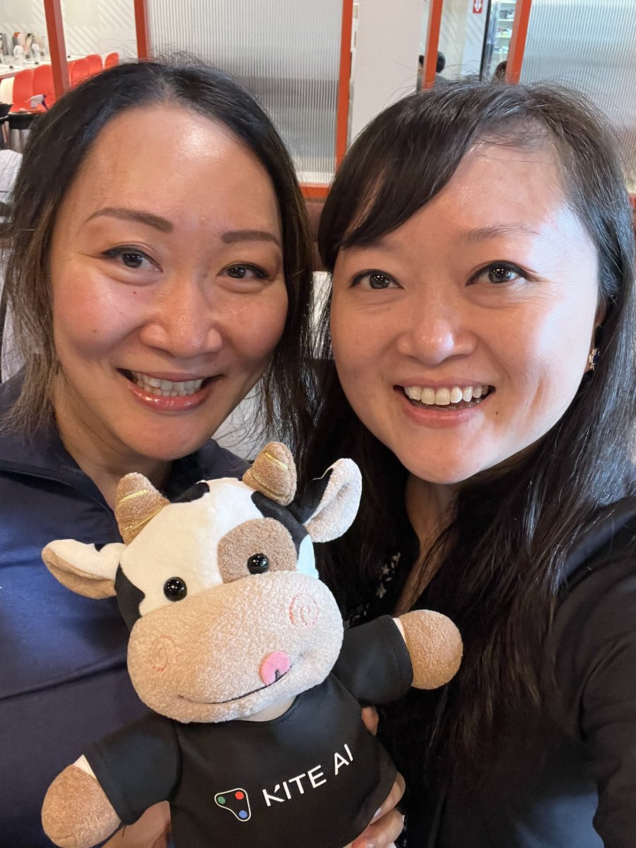 lei_lei0904's tweet photo. Thanks to @nierfiti at @alumniventures for hosting a nice Crypto Mamas breakfast at #ConsensusToronto #cryptomama
Glad the @GoKiteAI Kite AI bull is getting some love https://t.co/t4p43wPxQ9