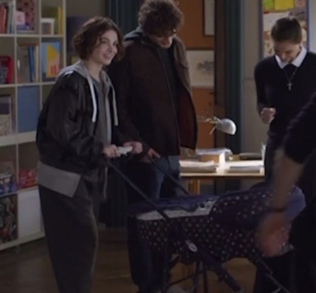 LORO CI HANNO DATO TUTTO PROPRIO IL RACCONTO DI UNA STORIA
#CheDioCiAiuti8