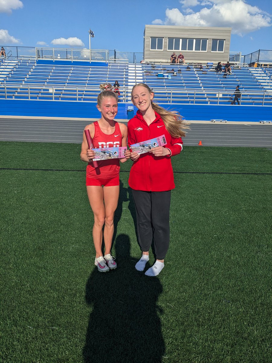 Messerly sisters with their tickets to State!