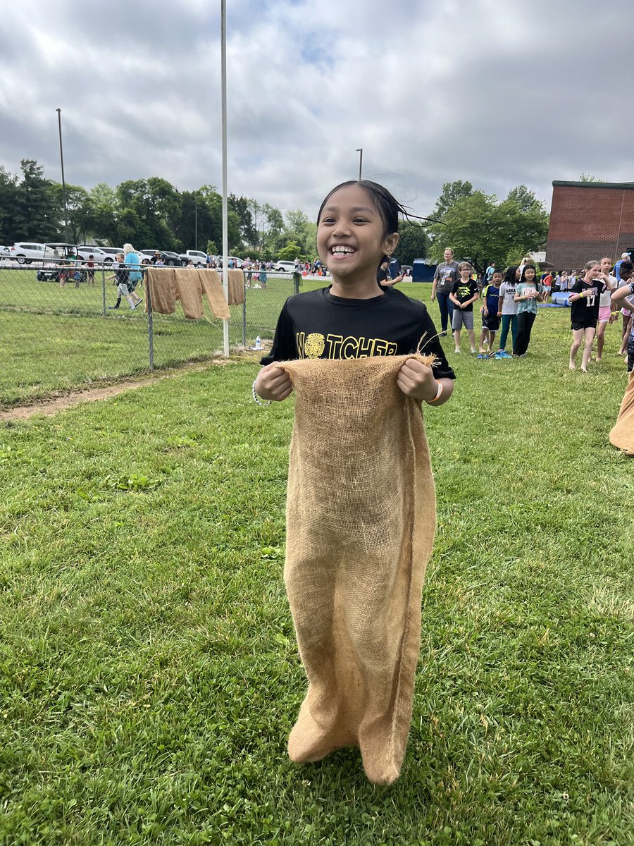 Mrs. Hall's Class tweet media