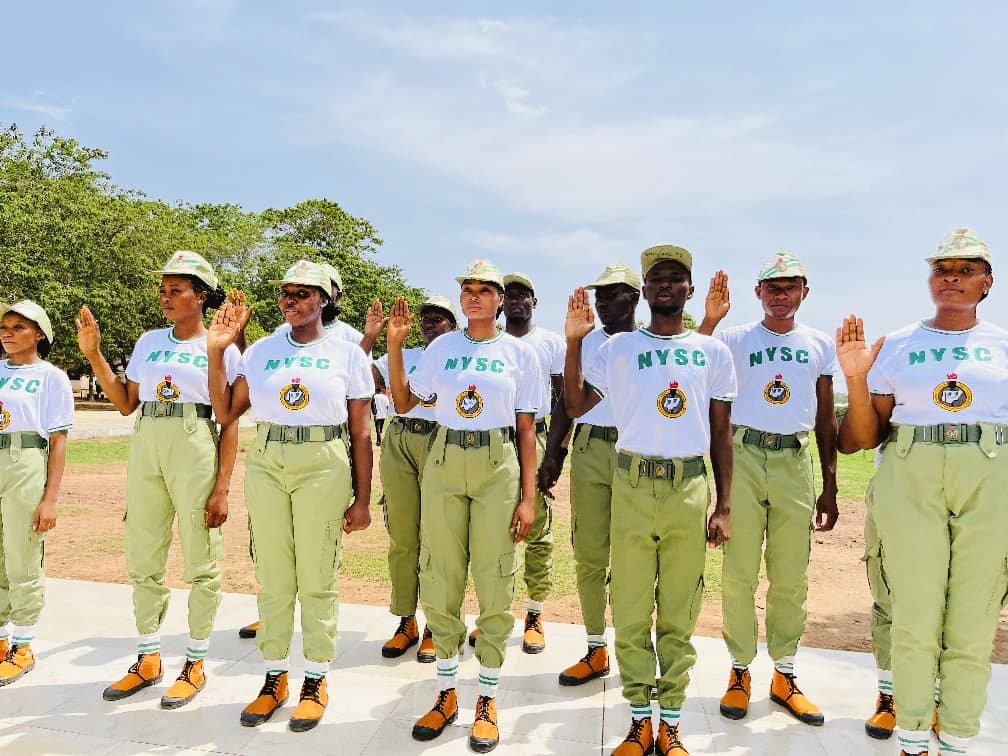 doluwafemii's tweet photo. Held my ground with pride as part of the Quarter Guard at Asaya Camp. Discipline, duty, and that unmistakable NYSC spirit in every stance.
#NYSC #QuarterGuard #AsayaCamp #ServiceAndHumility #CorperWeySabi #KogiState #ProudToServe https://t.co/IiLXOfGEex