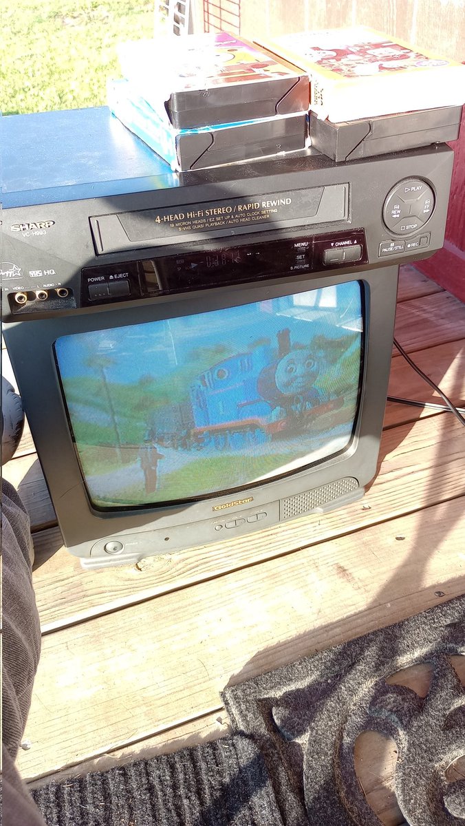 Enjoying myself some outside time.

#Thomas80
#ThomasandFriends
#ThomastheTankEngine