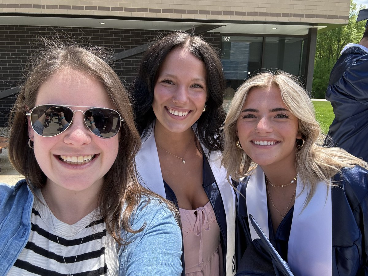 Mrs. Porter tweet media