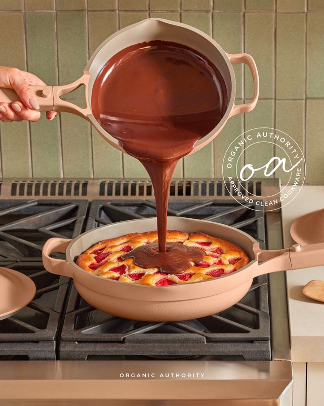 OrganicAuthorit's tweet image. Our Place cookware has gone viral, but…
Is it really a culinary revolution? Click the link in our bio to find out. Read the full @OurPlace Cookware Review &amp;amp; tag someone who may need a kitchen tool upgrade! 

#OurPlace #OrganicAuthority #NonToxicCookware  #PFOASFree #LowTox