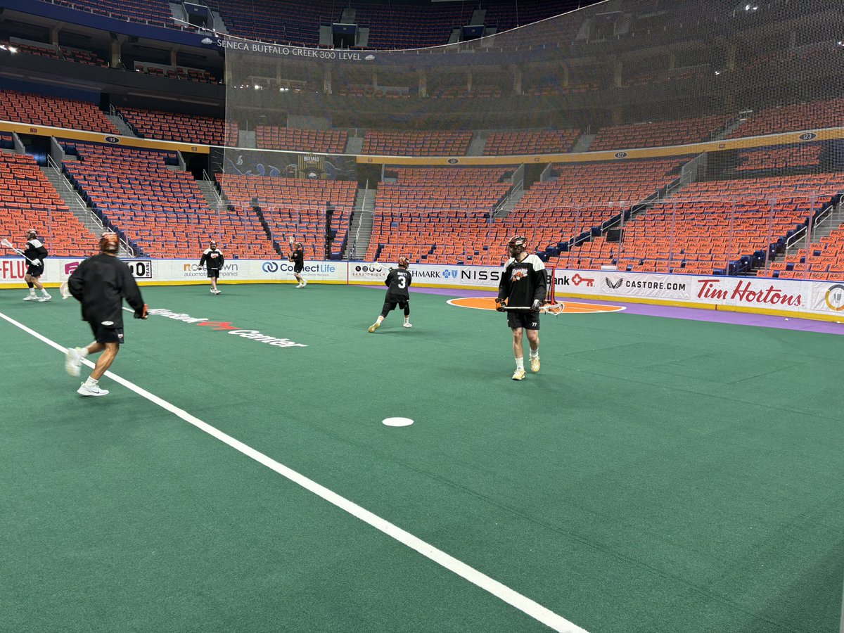 ScottSwenson4's tweet image. Bandits at it again. Practice. Finals start Friday night. Best of three series. Game on WNLO-TV. Arena glowing with orange towels saying "weeeeree"re back"