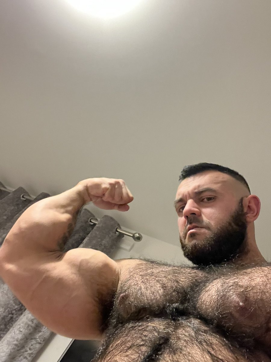 Who is going to buy me my next protein tub then?? 

#findom #findompaypigs #findomsonly #cashking #cashmaster #cashdrain #fag #fetish #worship #cashpig #paypig #paypigsfindom #humanatm #cashslave #bodybuilder #gay #worship #bigmuscles #armpits