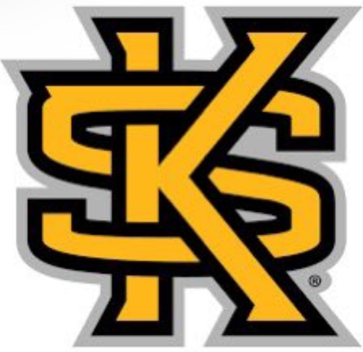 EdonTowles3's tweet photo. Thank you @CoachJames44 for the invite to @kennesawstfb camp!!

@jebjones16 @jloyd27 @_CoachBussey
@HaydenEdge77 @carson_evans3 @coach_nelson83 @CSmithScout @615recruiting @tigersarlington https://t.co/wpSxkmHJtM