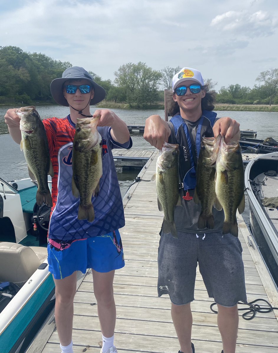 Great day to be <a href="/BG_Bison/">BG_Bison</a> on the water! Congrats to seniors Michal &amp; Sam for finishing in the top 6 at the <a href="/IHSA_IL/">Illinois High School Association #IHSA</a> #bassfishing regional and advancing to the sectional next Thursday!!