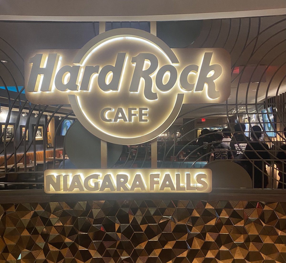 Yummy dinner at the Falls. We’re headed home! 👍🏾 #DPCDSB #NiagaraFalls