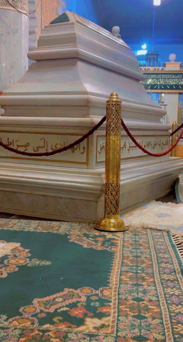 ❤️Seydina Cheikh Ahmad Tidjânî (rta) a dit :

"...Je vous recommande de prendre soin de vos liens familiaux dans tout ce qui adoucit le cœur et incite à l’amour, même si ce n’est qu’à travers le fait de s’inquiéter de leur état et de leur transmettre le salut.
👇