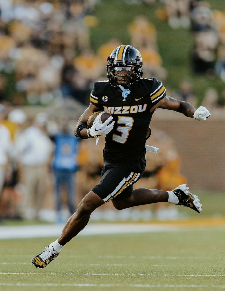 Laron Baker Jr. (@laronbakerjr) on Twitter photo Blessed to Receive a D1 offer from university of missouri!!! #MIZ <a href="/NastyWideOuts/">Coach Jacob Peeler</a> <a href="/DarrenSunkett/">Coach Sunk</a> <a href="/tfenton314/">Coach Terry Fenton</a> @coachwoppp
<a href="/hamitchom/">Coach Mitchom</a> <a href="/AllenTrieu/">Allen Trieu</a> <a href="/adamgorney/">Adam Gorney</a>
<a href="/RivalsFriedman/">Adam Friedman</a> <a href="/GregSmithRivals/">Greg Smith</a>
<a href="/247recruiting/">247Sports Recruiting</a> <a href="/247Sports/">247Sports</a> <a href="/Rivals/">Rivals</a>
<a href="/On3Recruits/">On3 Recruits</a> Blessed to Receive a D1 offer from university of missouri!!! #MIZ <a href="/NastyWideOuts/">Coach Jacob Peeler</a> <a href="/DarrenSunkett/">Coach Sunk</a> <a href="/tfenton314/">Coach Terry Fenton</a> @coachwoppp
<a href="/hamitchom/">Coach Mitchom</a> <a href="/AllenTrieu/">Allen Trieu</a> <a href="/adamgorney/">Adam Gorney</a>
<a href="/RivalsFriedman/">Adam Friedman</a> <a href="/GregSmithRivals/">Greg Smith</a>
<a href="/247recruiting/">247Sports Recruiting</a> <a href="/247Sports/">247Sports</a> <a href="/Rivals/">Rivals</a>
<a href="/On3Recruits/">On3 Recruits</a>