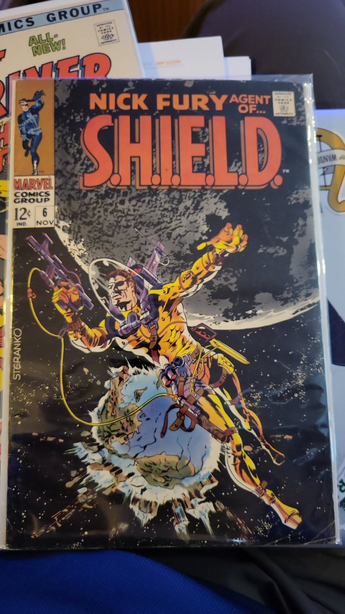 Ritterton's tweet image. #SubMariner from 1971 with a great add about entering into #ComputerPrograming.
#NickFurry #SHIELD from 1968 featuring an awesome modern #JimSteranko cover w/ a great @cheerios ad showing the #XB70A Valkyrie
@AaronMeyers not like your scores, but feel like I did ok at $20 each.