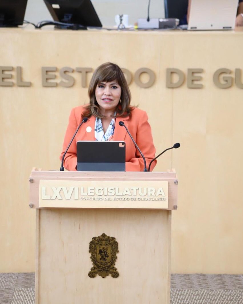 📌 La diputada Ruth Tiscareño propuso una Ley para Garantizar el Acceso Libre y Gratuito a Internet a fin de hacer realidad el derecho constitucional de ingresar al ciberespacio sin costo de por medio, lo que permitirá disminuir brechas de desigualdad digital que aún existen.
