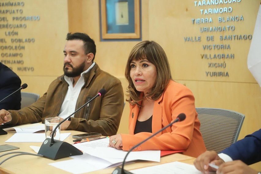 Otro dictamen de propuesta de Punto de Acuerdo que también respaldó, en sesión de la Comisión de Asuntos Municipales, busca que el Reglamento de Mercados Públicos de Irapuato de certeza jurídica y condiciones claras de operación a comerciantes. | #DiputadosLocalesPRIGto