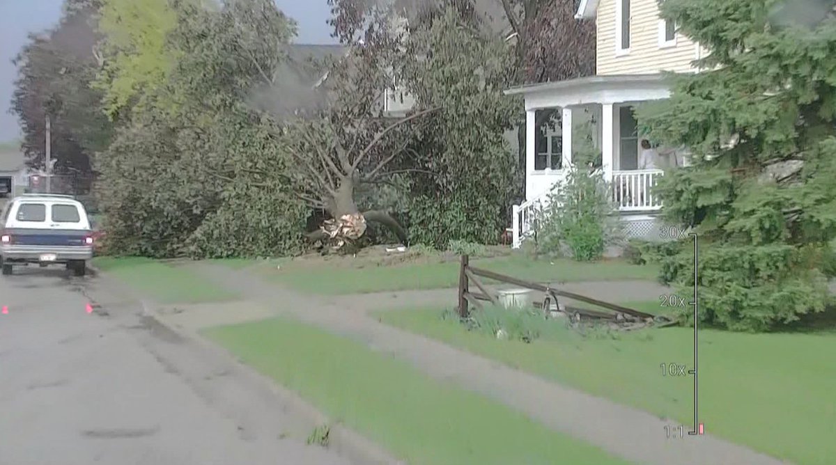 WISN12News's tweet photo. WISN 12 News meteorologist Gino Recchia is in Juneau where there is heavy storm damage power outages. Read more: https://t.co/9Fgiatlnc3   #WeatherWatch12 https://t.co/ERBBW3OfFY