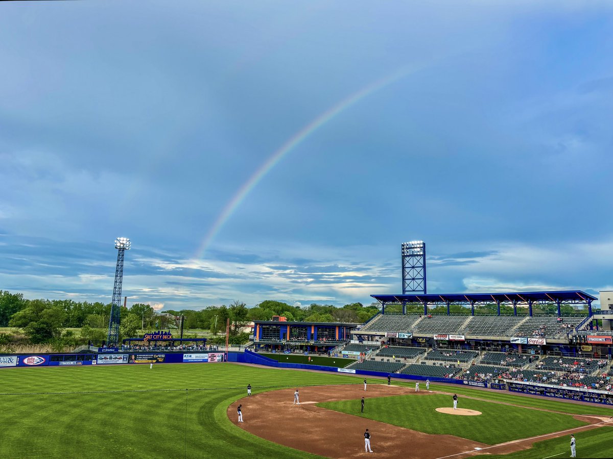 JenRobinson315's tweet photo. Pretty cool view, @SyracuseMets! https://t.co/xZV8Dqoa4z