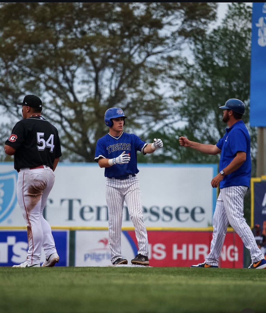 Dion Felger tweet media