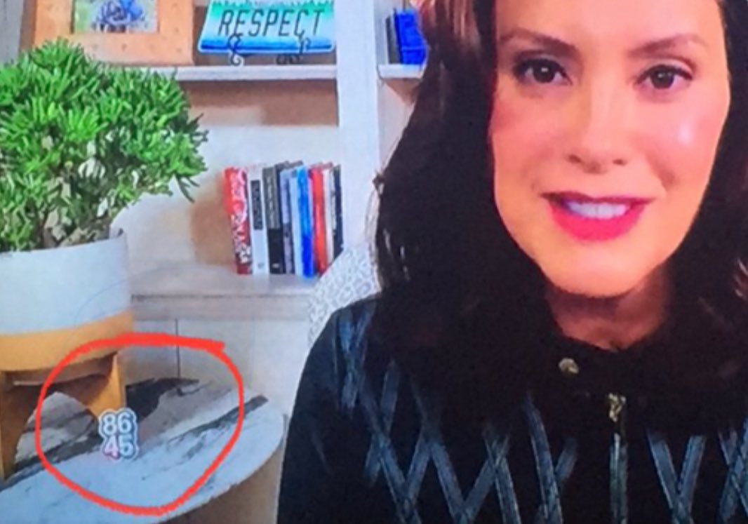 BigFish3000's tweet photo. Comey was not the first one to do this. Whitmer did it and faced severe backlash. 
He knew exactly what it implied. https://t.co/tYnS6bS9Nb