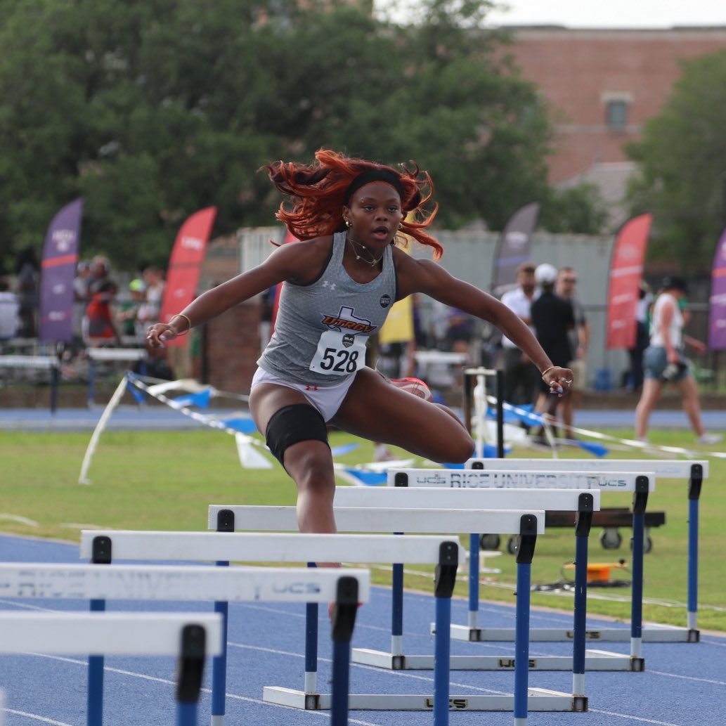 SLC Outdoor Championship | W 400H 

Krystan Bright advances to finals with a time of 1:02.39 ✌️ 

14. Kalissa Cavazos, 1:06.73 (PR) 

📊 bit.ly/4jNqd1q

#RallyTheValley #UTRGV #EarnedEveryDay