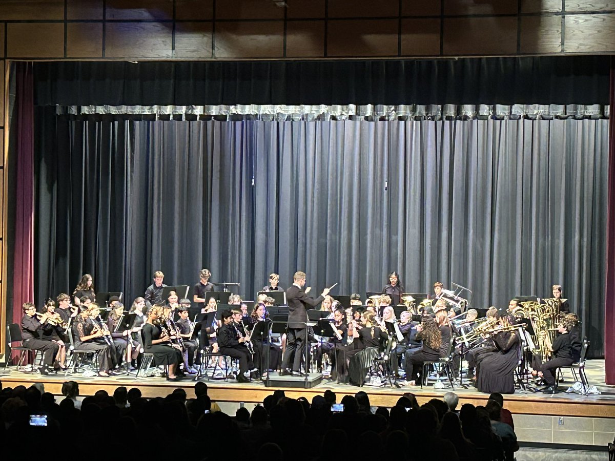 Prin_MayerPRMS's tweet image. It’s been a busy week @PorterRidgeMSNC! Band concerts, chorus concert, and welcoming new Pirates all in the same week! It’s been busy, but amazing!! @AGHoulihan @UCPSNC