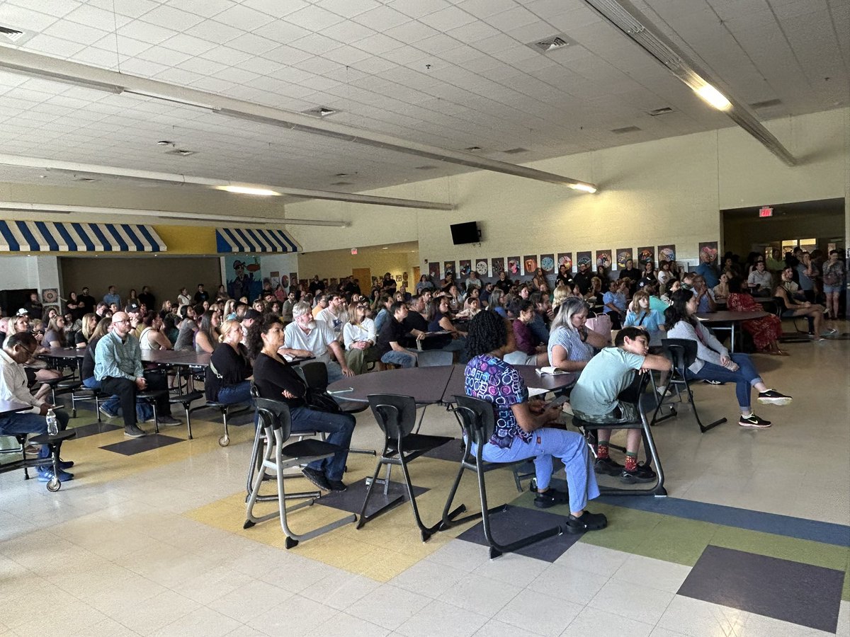 Prin_MayerPRMS's tweet image. It’s been a busy week @PorterRidgeMSNC! Band concerts, chorus concert, and welcoming new Pirates all in the same week! It’s been busy, but amazing!! @AGHoulihan @UCPSNC