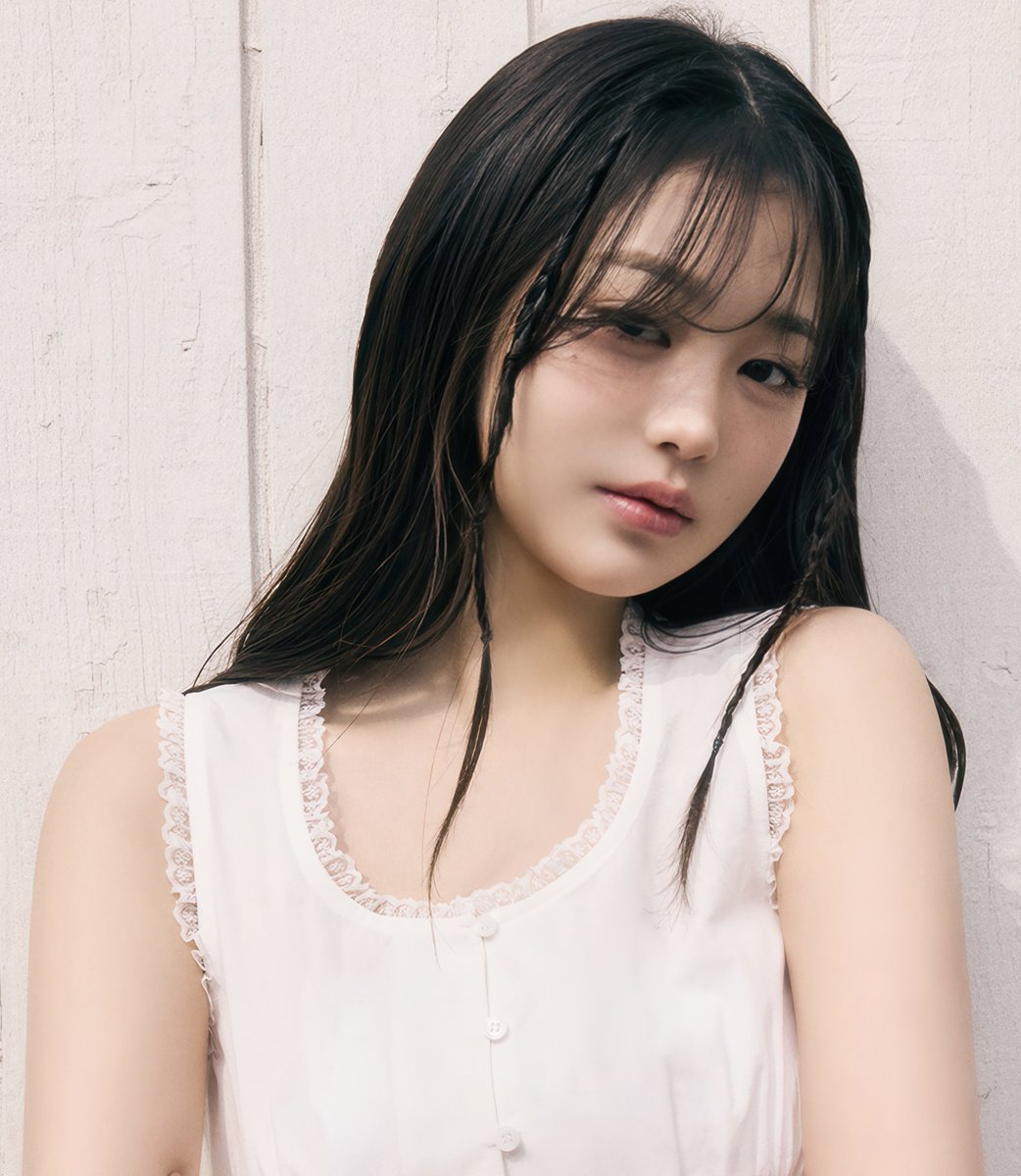wonyoungdollz's tweet photo. Wonyoung the prettiest girl ever 🤍

#장원영 #JANGWONYOUNG #IVE https://t.co/pvK7c7pqS3