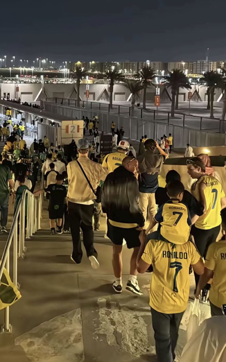 باستر ، NFC . درع النصر tweet media