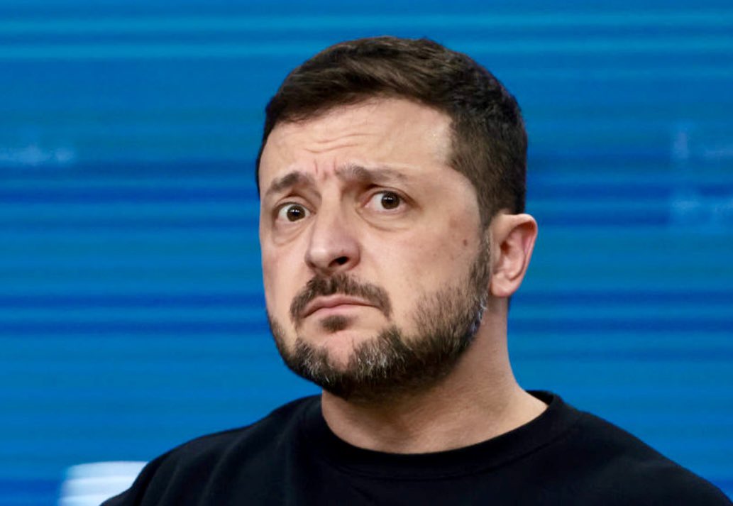 AlternatNews's tweet image. Zelensky issues rules for all photos of him.
These photos are not allowed.