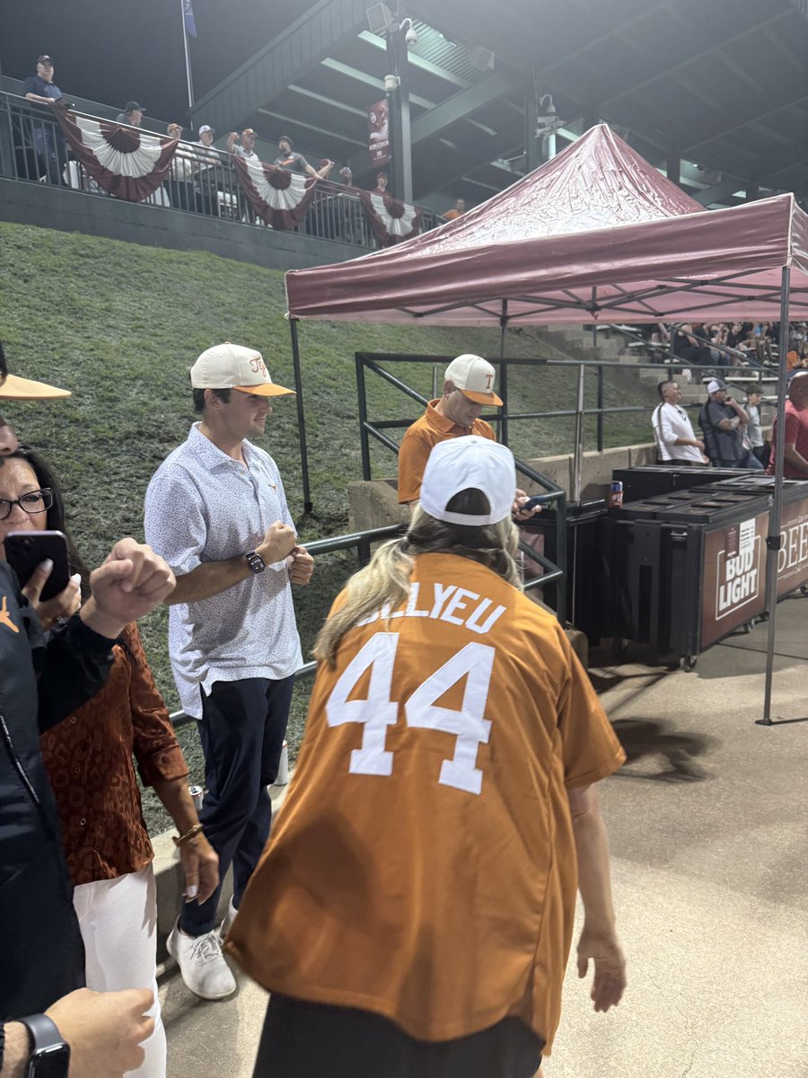 beccarushworth's tweet image. Max Belyeu’s first homer back since March 28th may have just clinched a conference championship. 

The vibes are immaculate.