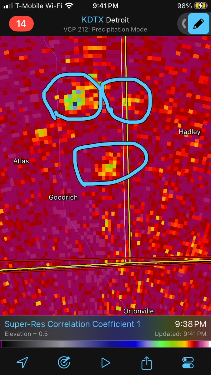 Tyler07704486's tweet photo. Three #Tornados OTG at once south of Davidson MI!!! Take cover now!!! #tornad #Tornado #TORNADO #storm #miwx https://t.co/TOUzKxyxpg