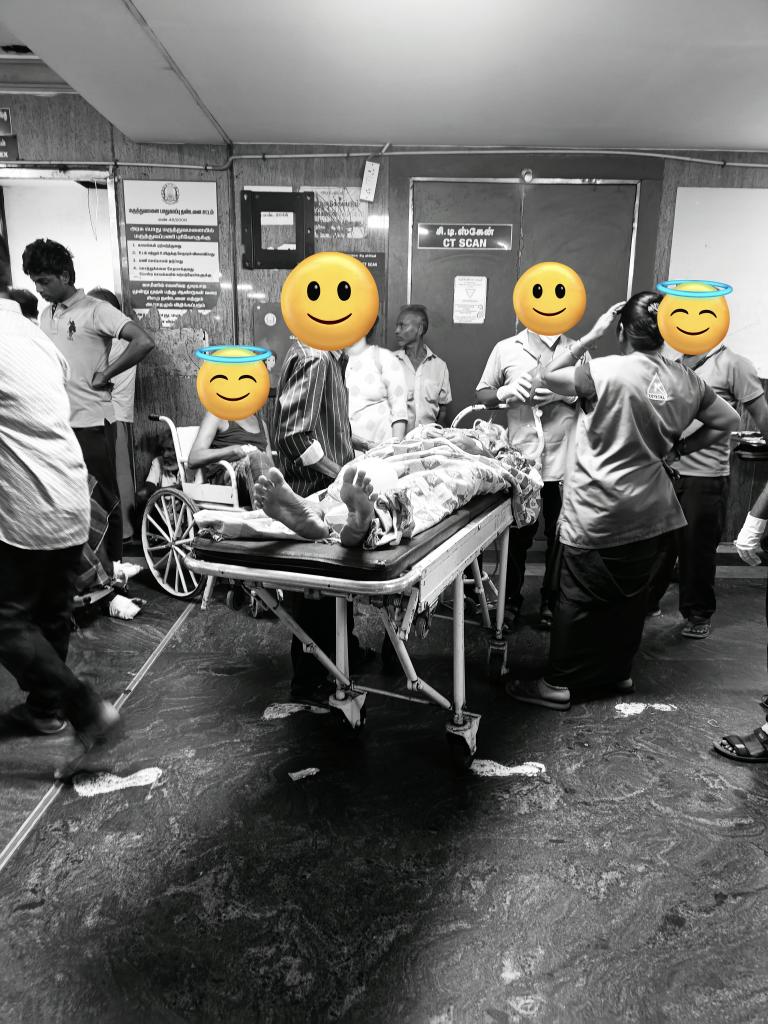 jai_lm's tweet image. Black Story of Chennai Rajiv Gandhi general hospital emergency ward is running with a single CT scan which puts people to wait for more than 3 hrs, Head shave 100Rs , Wheel chair access 200 Rs , Serving Tea and snacks with cockroach and Rats Need to pay for bedsheet and pillow