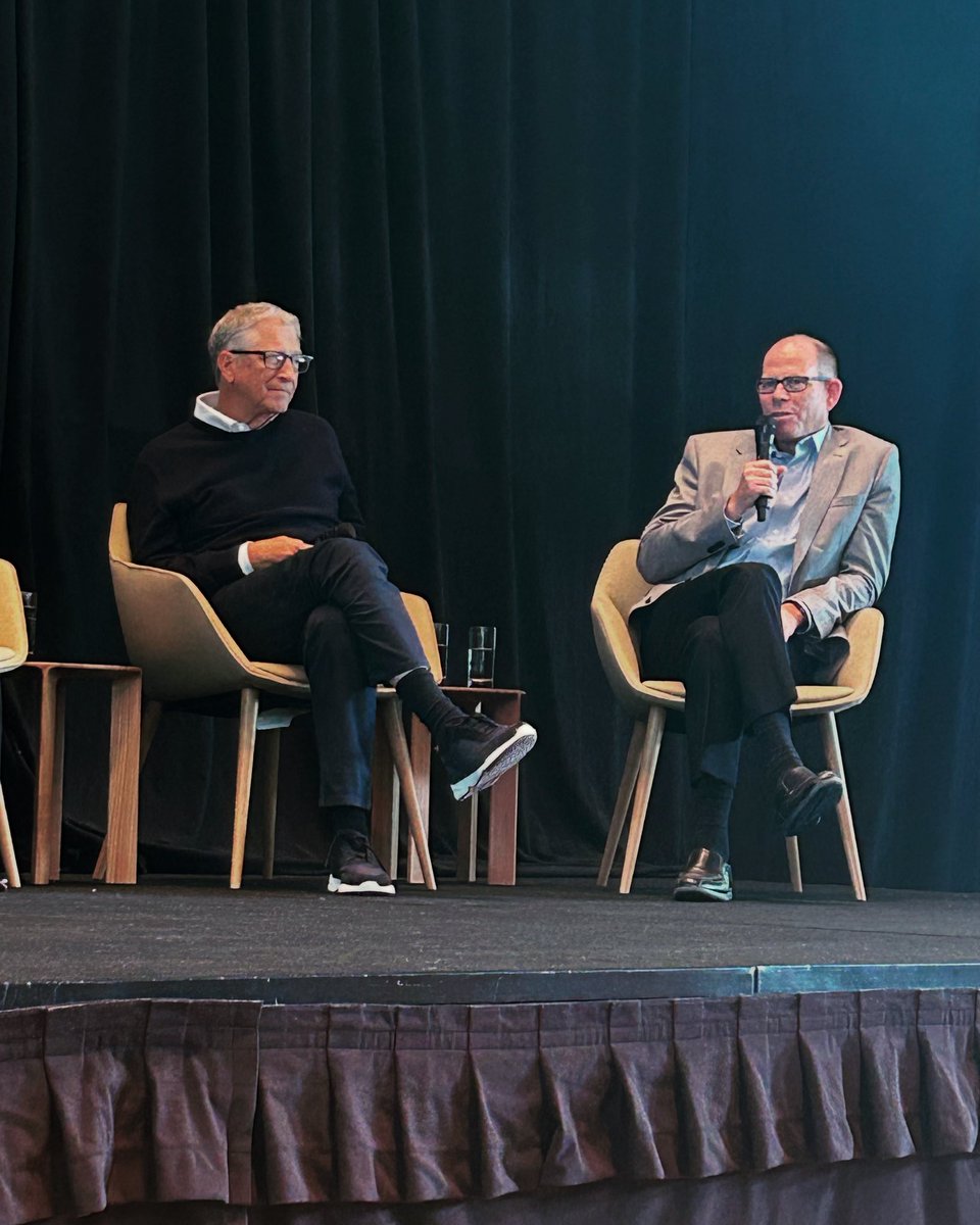 EsteeTorok's tweet image. Heading home after a wonderful visit to Seattle, catching up with colleagues and celebrating 25 years of the @gatesfoundation
