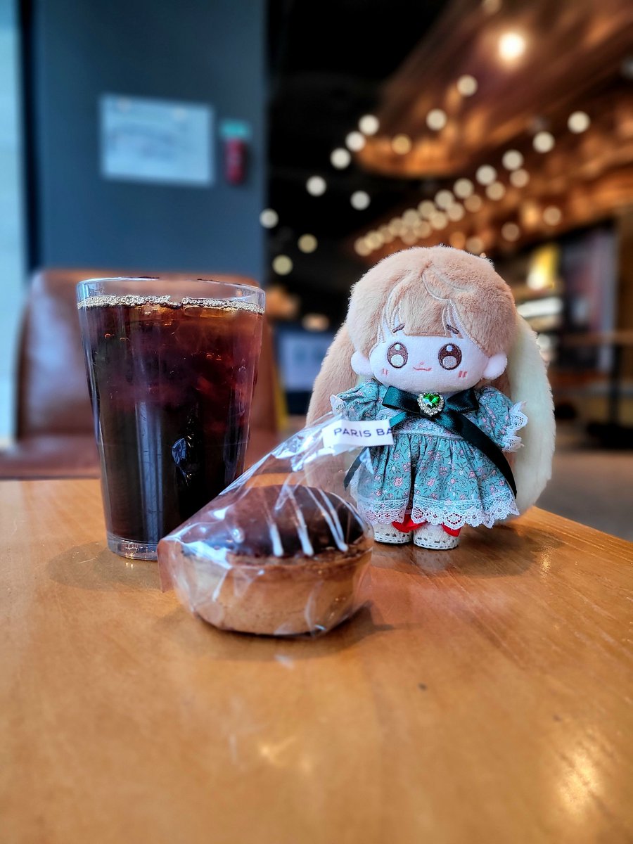 금요일 낮의 힐링💚🤎

#밍맹묭
#리프포리
👗 <a href="/Moonlit_weaver/">🌙문릿 위버🧵🪡</a>