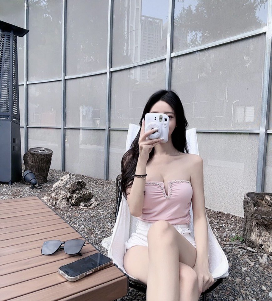 e_rou915678's tweet photo. 喜歡我就好🩷
請放過地球上其它的30億女子😛

#桃園 #中壢 https://t.co/oYoX7PKIL3