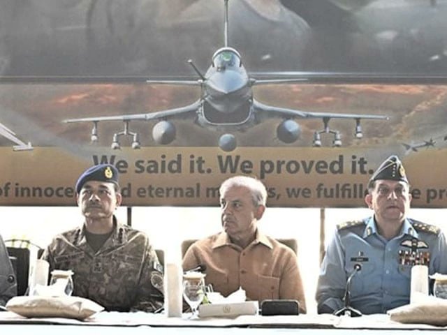 sohailahmedsa's tweet image. We Said it. We proved it.

On May 15, COAS General Asim Muneer, Prime Minister Shehbaz Sharif, Air Chief Marshal Zaheer Ahmed Baber Sidhu at PAF base Kamra.
#Pakistan #PakistanIndianWar #J10C