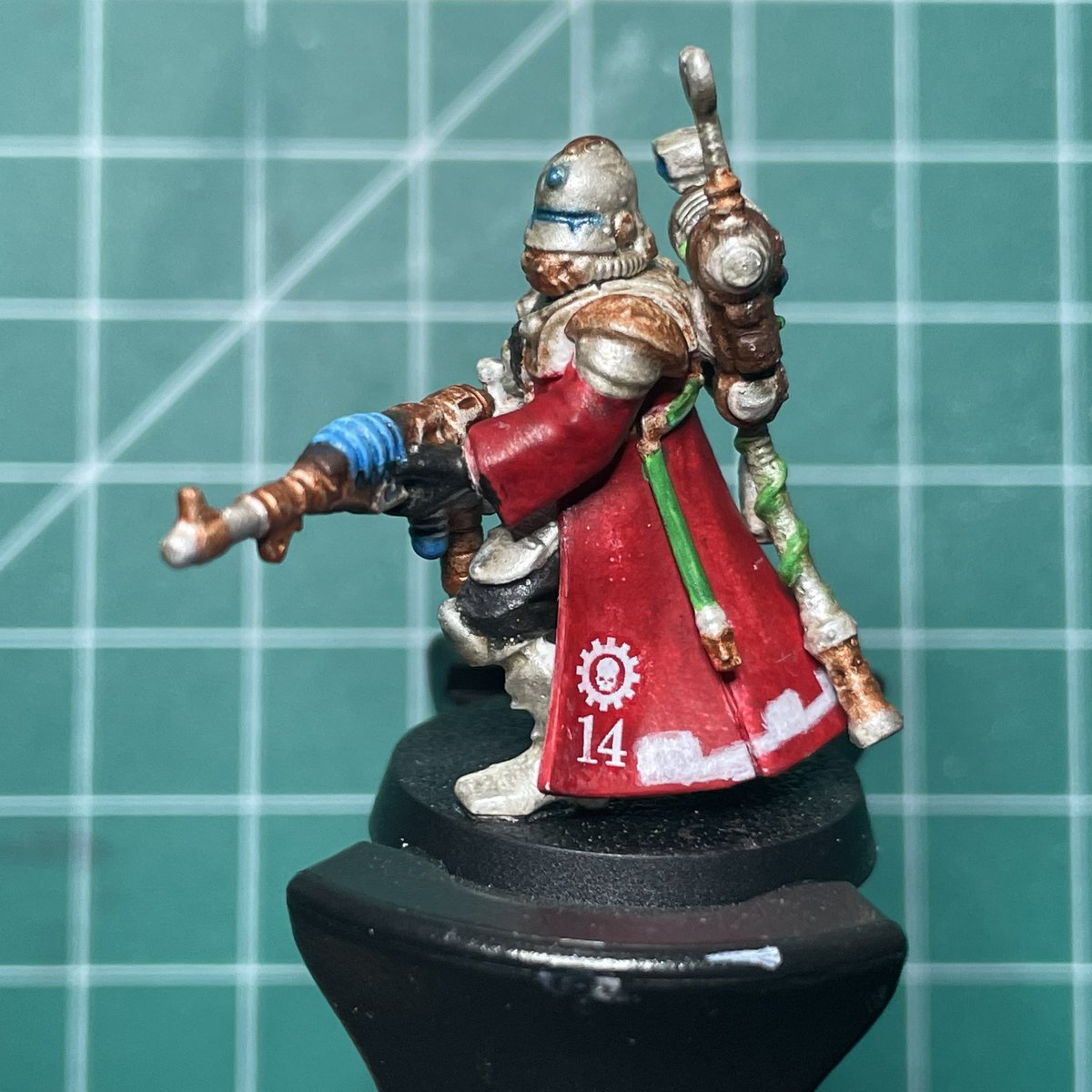ZexyWarlock's tweet photo. 9th Model into The Hobby complete - Skitarii Vanguard

#warhammer40k #adeptusmechanicus #miniaturepainting #minis https://t.co/J6vGUAq3BA