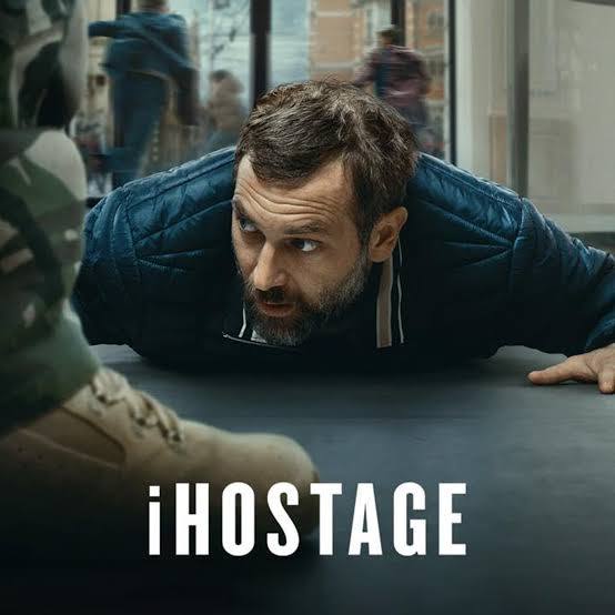 omid_reza_'s tweet image. امشب iHostage رو دیدم و بسی لذت بردم.جدیدا افتادم روی دور فیلم دیدنای شبانه.