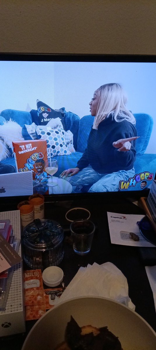Watching new whoops with my baby <a href="/KatieGotBandz/">DRILLARY CLINTON</a> great interview bae 💋💋💋💋💋