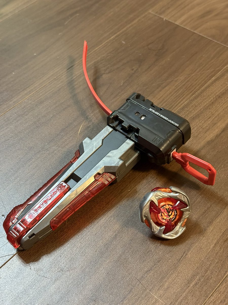 昨日から一週間ベイブレーダー生活が始まりました。 街中で出会ったら