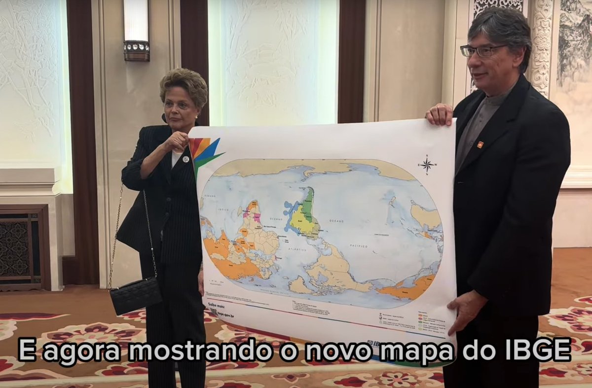 RealPepeEscobar's tweet photo. Brazilian swing: led by Pres. Dilma at the NDB, they show a new IBGE map of the world Chinese-style, with Brazil at the center, during the Xi-Lula meeting in Beijing.

Middle Samba Kingdom in effect. https://t.co/TfO9C9TGto
