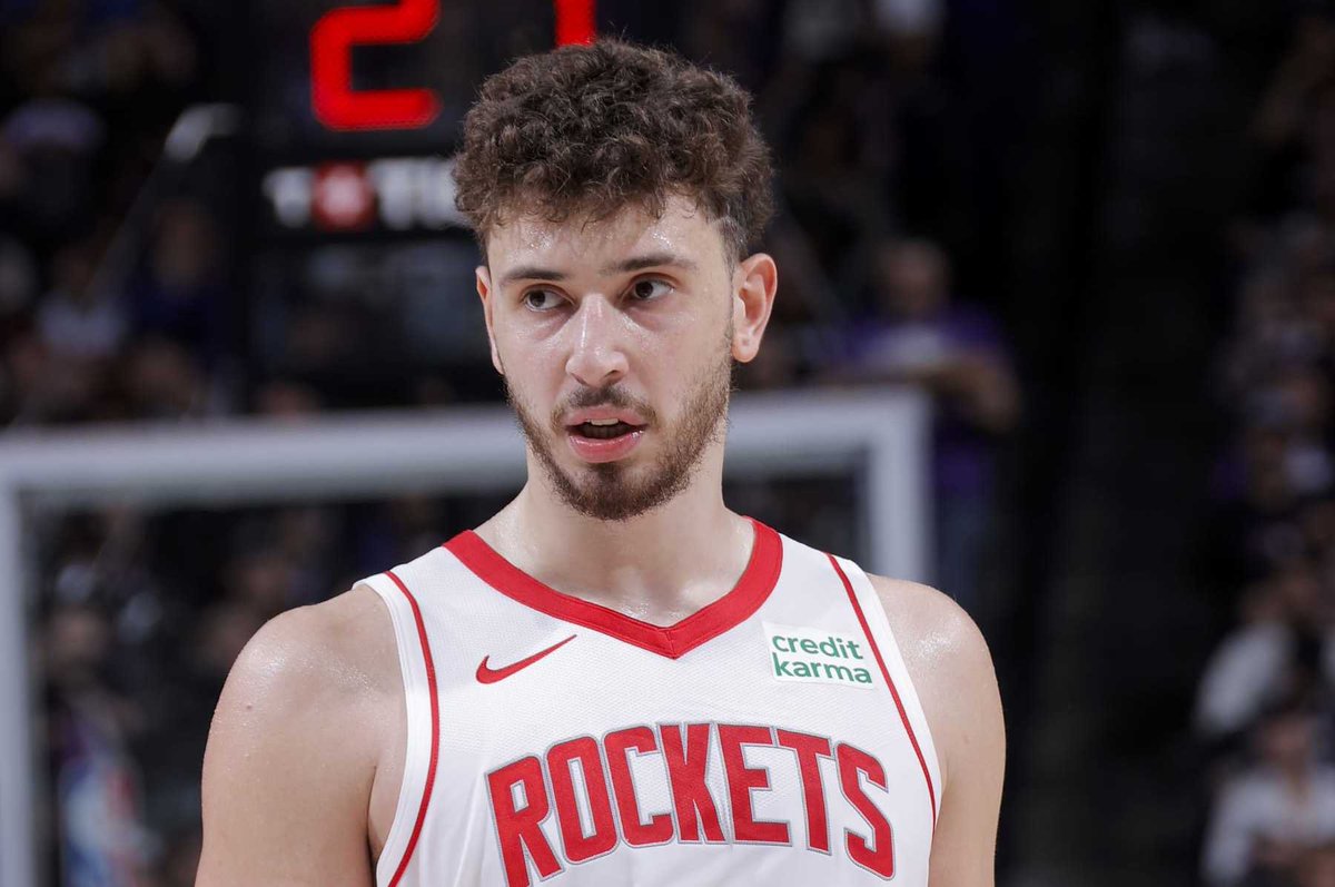 Reports indicate that the Houston Rockets are “open” to trading Alperen Sengun in a potential deal for Giannis Antetokounmpo.

(h/t <a href="/esidery/">Evan Sidery</a>)