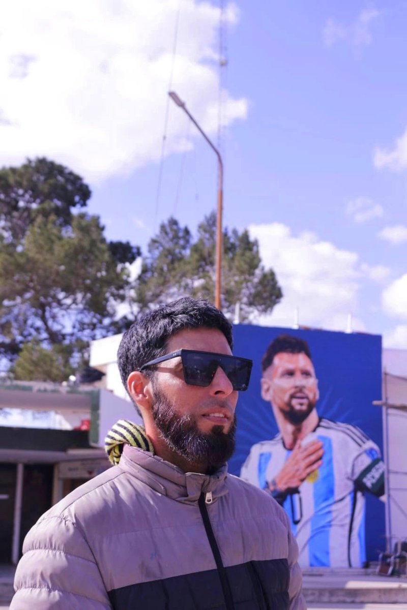 julianavilaart's tweet photo. Pinté este mural para Messi solo con amor, gratitud y pinceladas de orgullo Argentino.
Solo que lo vea. Ustedes son mi plan!
Etiqueten a @leomessi y @antonelaroccu.
Si llega, lloro.
#Messi #MuralMessi https://t.co/T8mYtKSomS