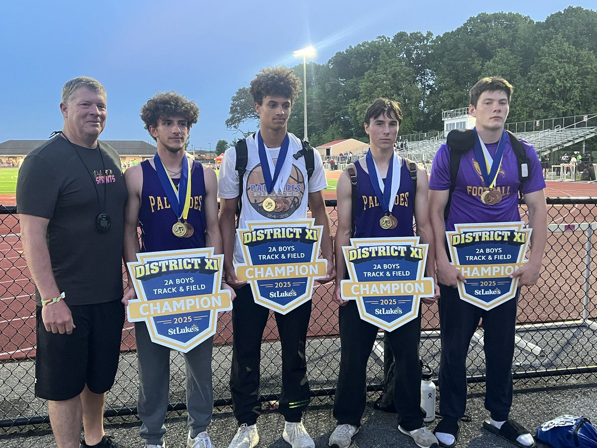 PirateTF (@tfpirate) on Twitter photo Pali boys 4x400 3rd place state qualifier!! Pali boys 4x400 3rd place state qualifier!!
