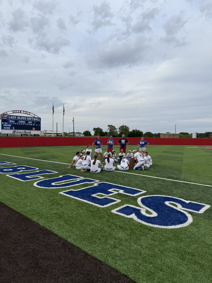 Brooke Teeter-Stocz, M. Ed. (@bteeterstoczedu) on Twitter photo And that’s ball game! Congrats Lady Mustangs on the game 1 win! 🥎❤️💙🐴 <a href="/GHSMustangSB/">GHS Mustang Softball</a> <a href="/Grapevine_HS/">Grapevine High School</a> <a href="/AlexFingers7/">Alex Fingers</a> And that’s ball game! Congrats Lady Mustangs on the game 1 win! 🥎❤️💙🐴 <a href="/GHSMustangSB/">GHS Mustang Softball</a> <a href="/Grapevine_HS/">Grapevine High School</a> <a href="/AlexFingers7/">Alex Fingers</a>