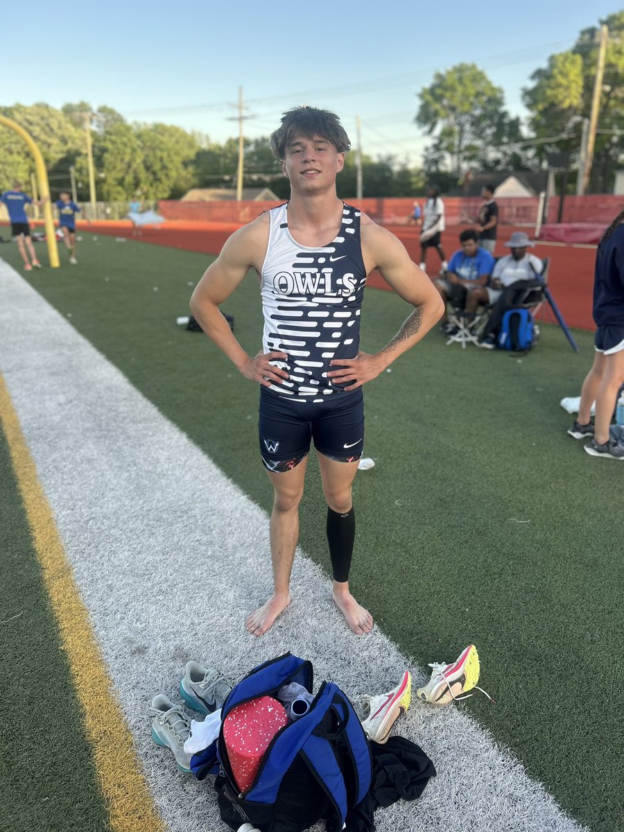 OWTracknField's tweet photo. Boys 400m

🥇Dayton Richardson - CHAMP!! https://t.co/H4vjGx1uYq