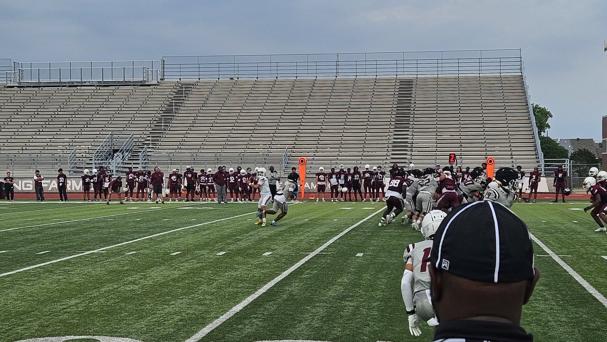 Chase Avants (@cavants_slm) on Twitter photo Took a break in baseball/softball action to check out <a href="/LHSFball/">Lewisville Football</a> Spring Showcase. Turned into a great evening for some football. New faces getting reps, a couple solid shots, quite a bit of alumni star power. QB <a href="/Tr3Williams/">Tre Williams</a> excited to lead by example heading into his Jr. year. Took a break in baseball/softball action to check out <a href="/LHSFball/">Lewisville Football</a> Spring Showcase. Turned into a great evening for some football. New faces getting reps, a couple solid shots, quite a bit of alumni star power. QB <a href="/Tr3Williams/">Tre Williams</a> excited to lead by example heading into his Jr. year.