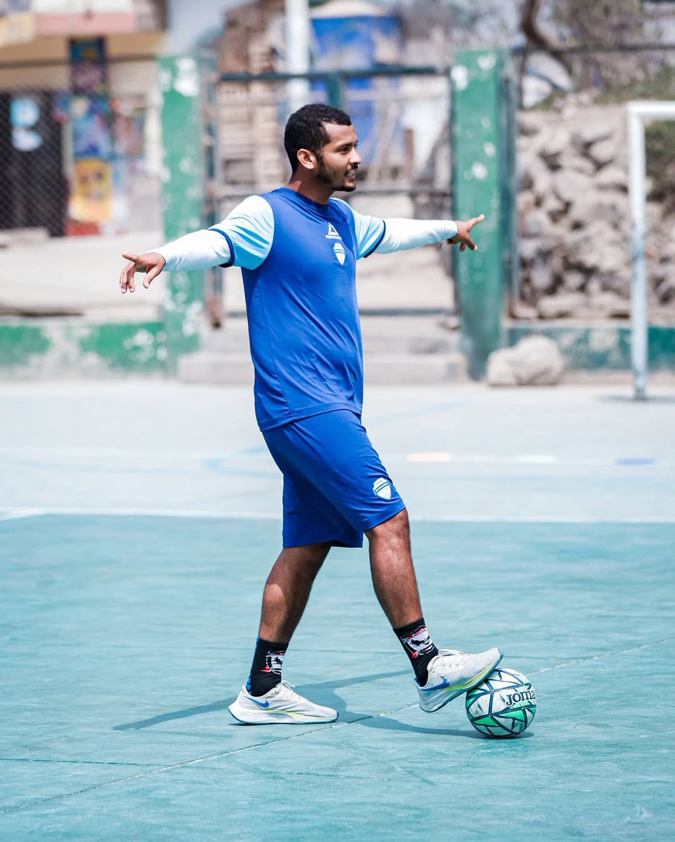 FutsalPro_FPF's tweet photo. 🔥 𝗔𝗙𝗔 𝗥𝗶́𝗺𝗮𝗰 𝘆𝗮 𝘀𝗲 𝗮𝗰𝘁𝗶𝘃𝗮 𝗽𝗮𝗿𝗮 𝗹𝗼 𝗾𝘂𝗲 𝘀𝗲 𝘃𝗶𝗲𝗻𝗲 𝗲𝗻 𝗲𝗹 𝗧𝗼𝗿𝗻𝗲𝗼 #𝗝𝗼𝗺𝗮𝗙𝘂𝘁𝘀𝗮𝗹𝗣𝗿𝗼🔥
📸 Prensa AFA Rimac
#FutsalPro https://t.co/uLWnEP4i3g