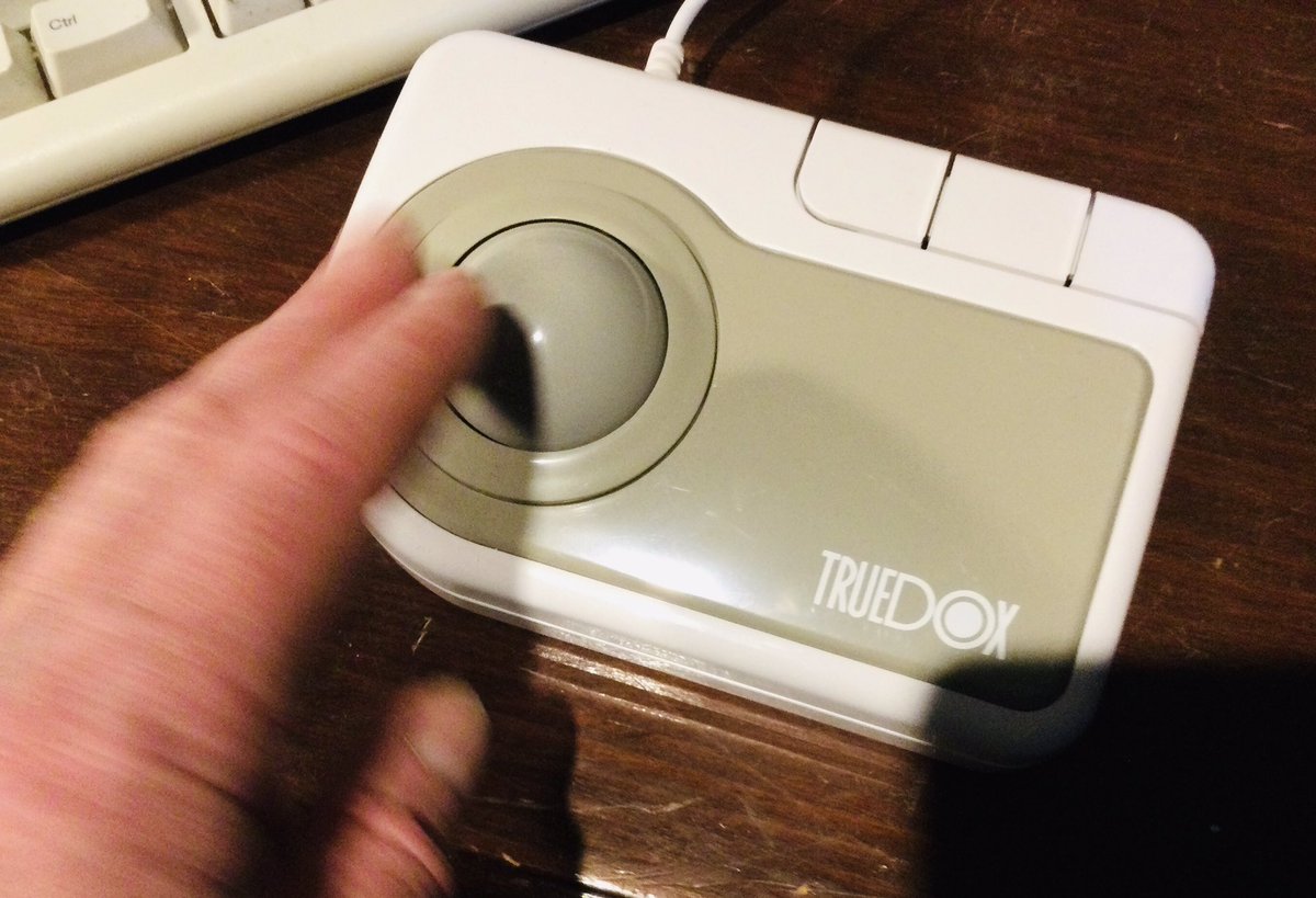 gordoslair's tweet image. You know what a trackball is good for? Playing old arcade ports of games that used a ball. Like Rampart. 386 bliss. #MSDOS #VGA #Adlib