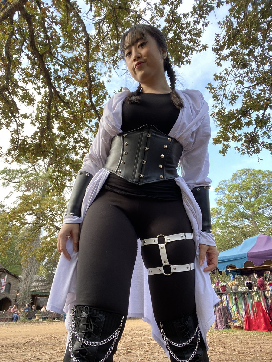 who wants to be Assassins at the Ren Faire? create some mischief &amp; fun😈
