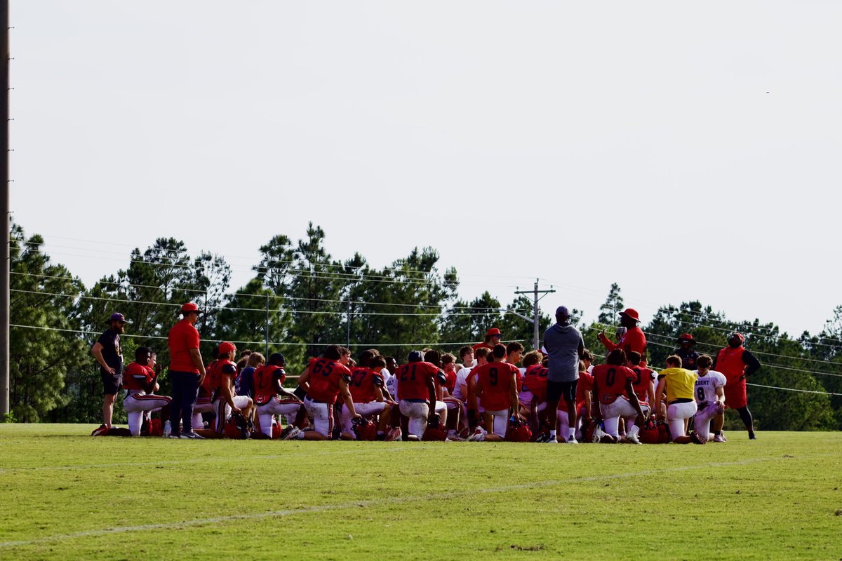 And just like that, spring practice comes to an end! #strongerthanwhenwestarted #1Team
#wewantmore

<a href="/gilberthsfb/">Gilbert High School Football</a> <a href="/CoachOzzieExume/">Coach Ozzie Exume</a> <a href="/SansHemingway/">Mark Minchew</a> <a href="/CoachWalker_15/">Chance W</a> <a href="/CoachTTyler/">Tremaine Tyler</a> <a href="/rsnelling_75/">Rick Snelling III</a>